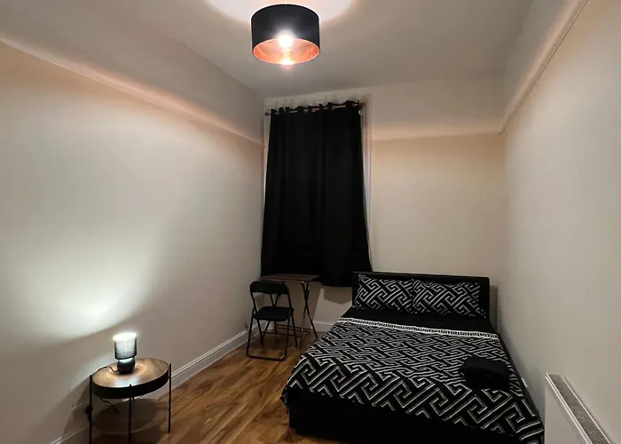 3 Bedroom Apartment London