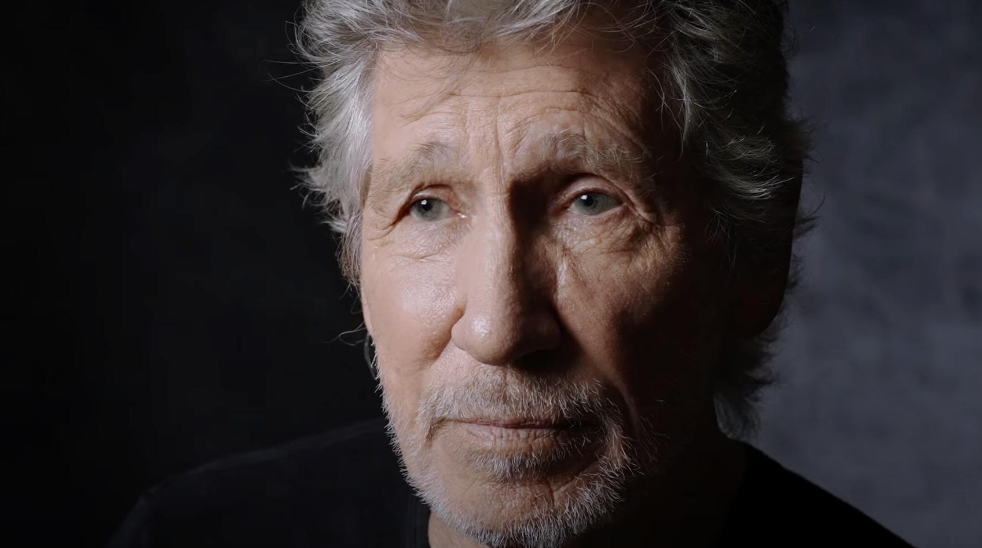 Roger Waters Reveals 'Dark Side of the Moon' Remake, Releases 'Money'