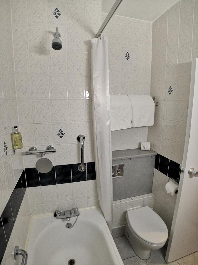 Quarto Duplo Standard Básico