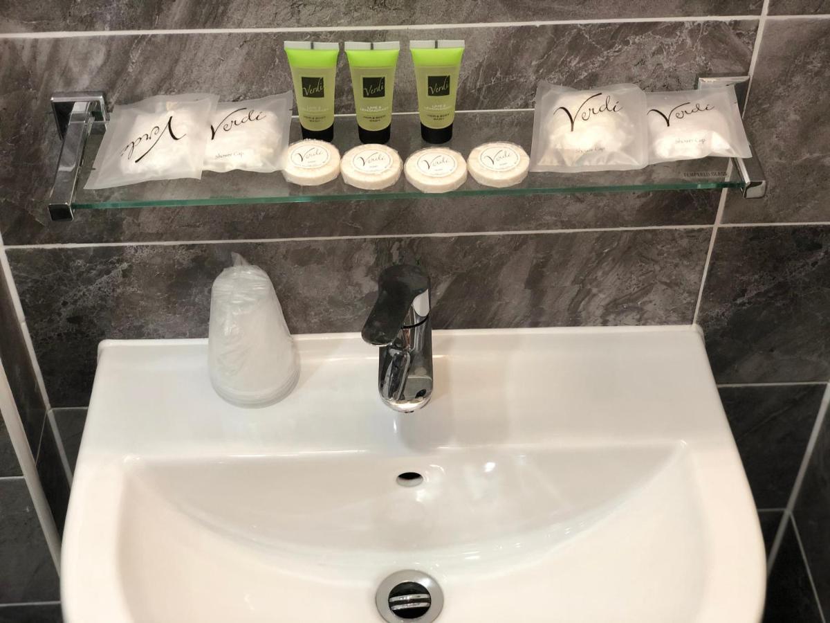 Single Room,1012054810:JPEG