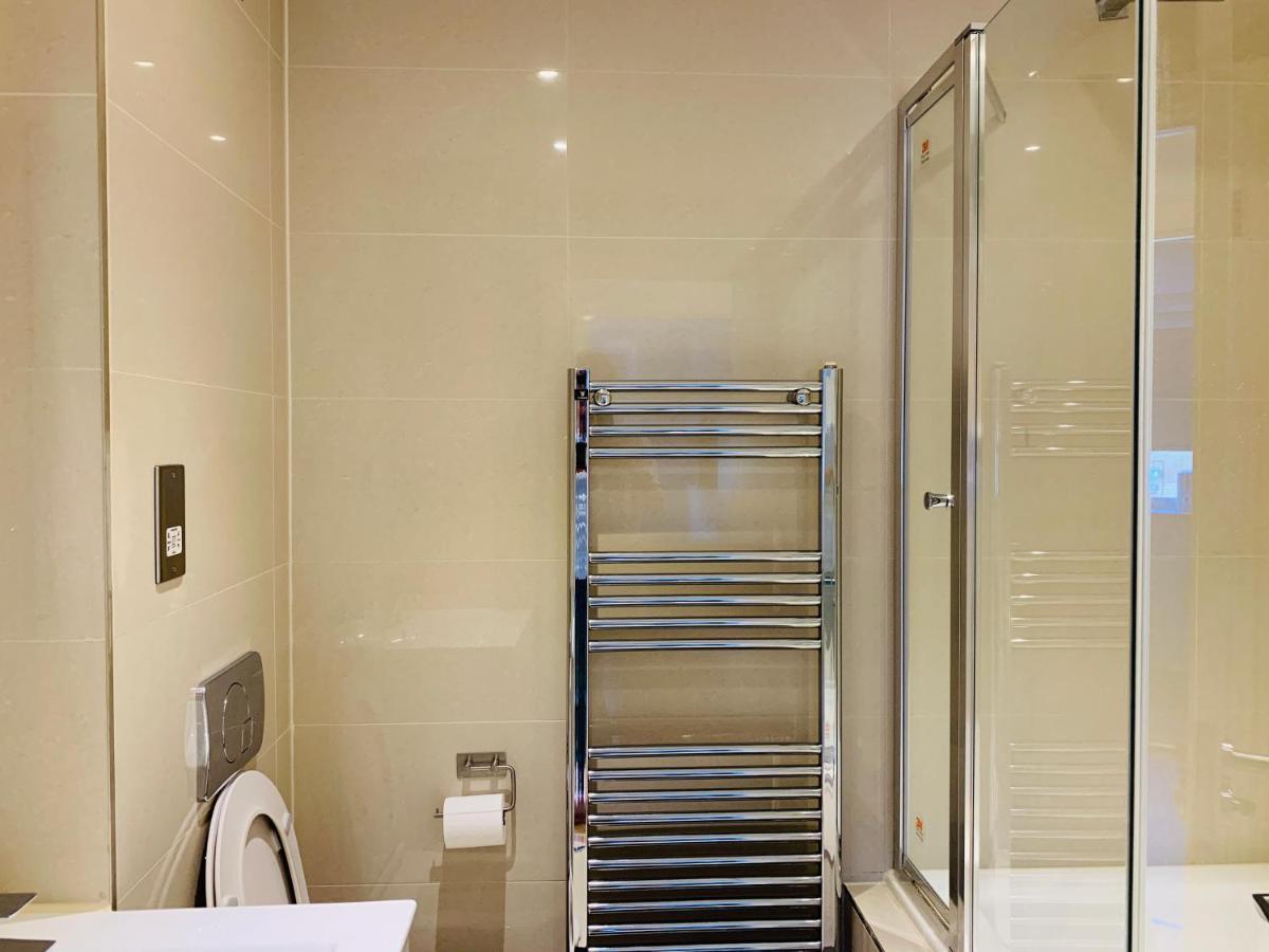 Quarto Individual com Banheiro Compartilhado