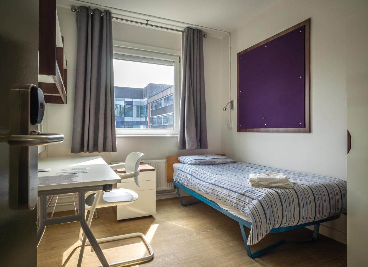 Standard Einzelzimmer mit Gemeinschaftsbad