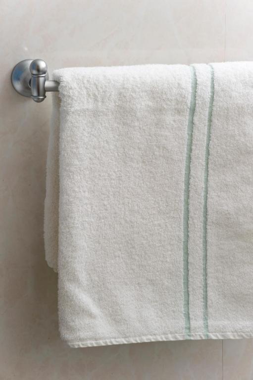 Single Room with Shared Bathroom