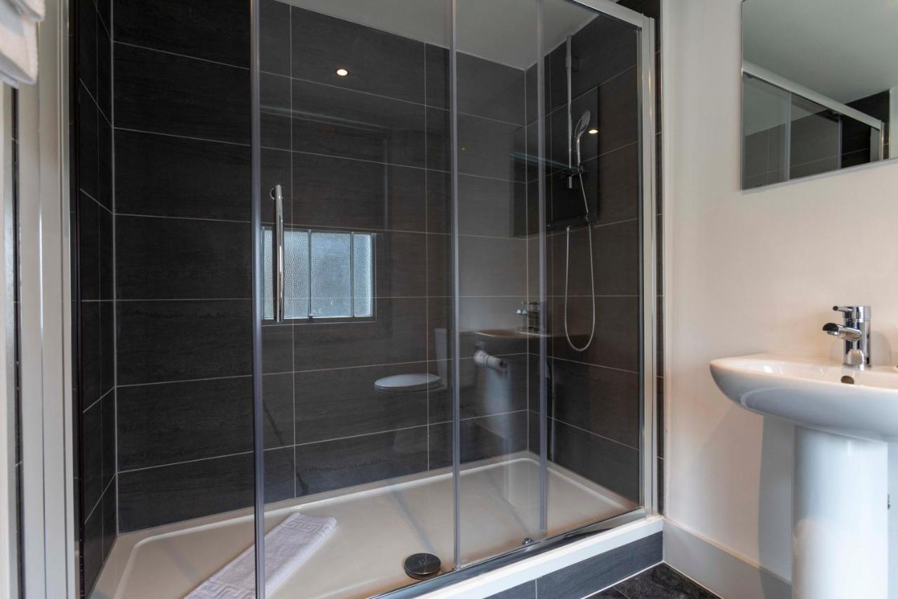 Quarto Queen com 2 Camas Queen-size