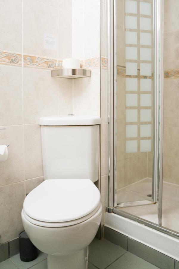 Standard Einzelzimmer mit Dusche