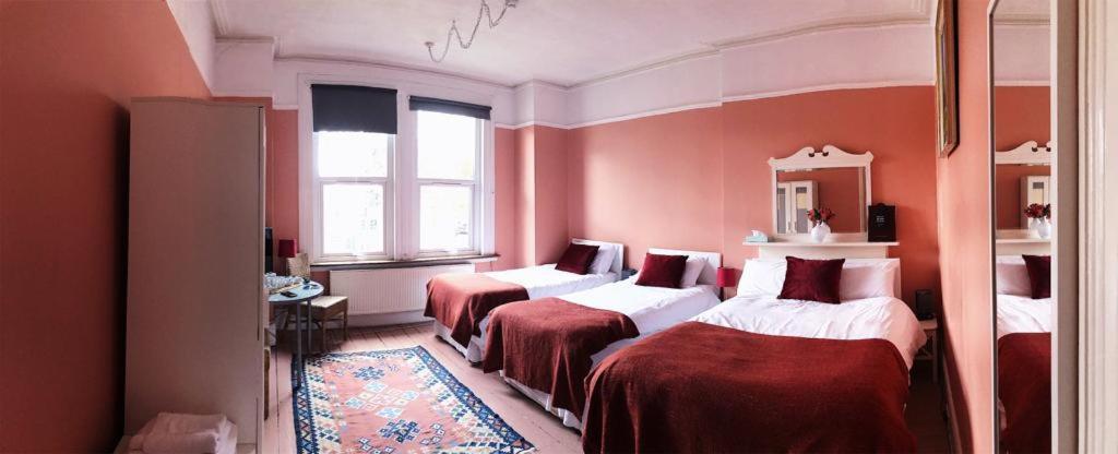 Vierpersoonskamer met Eigen Badkamer