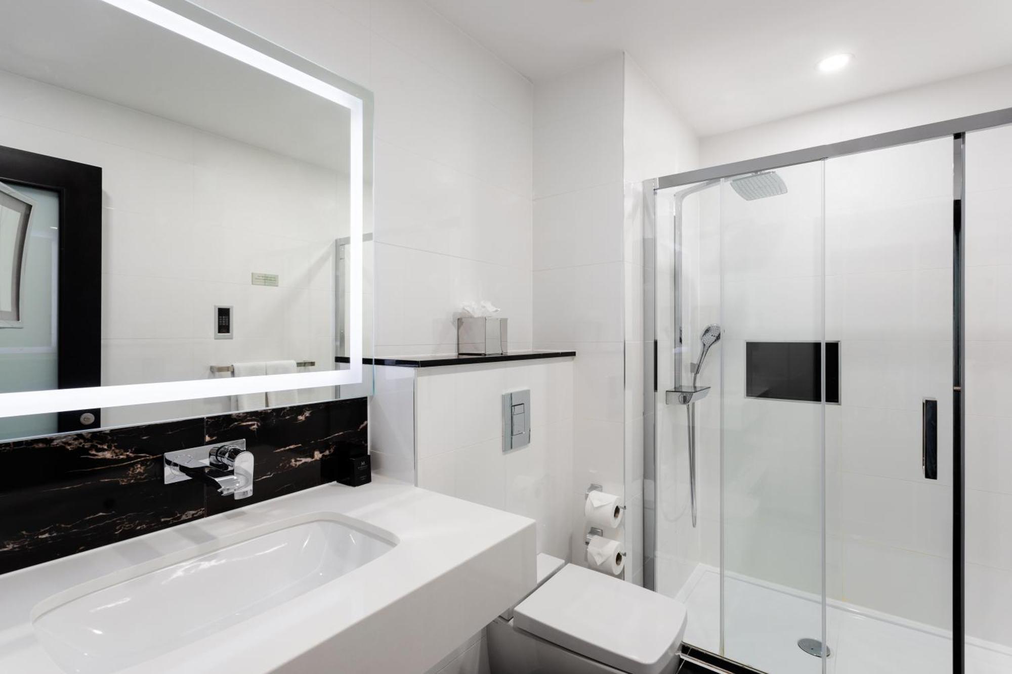 Hébergement Lit King-Size Club Montcalm