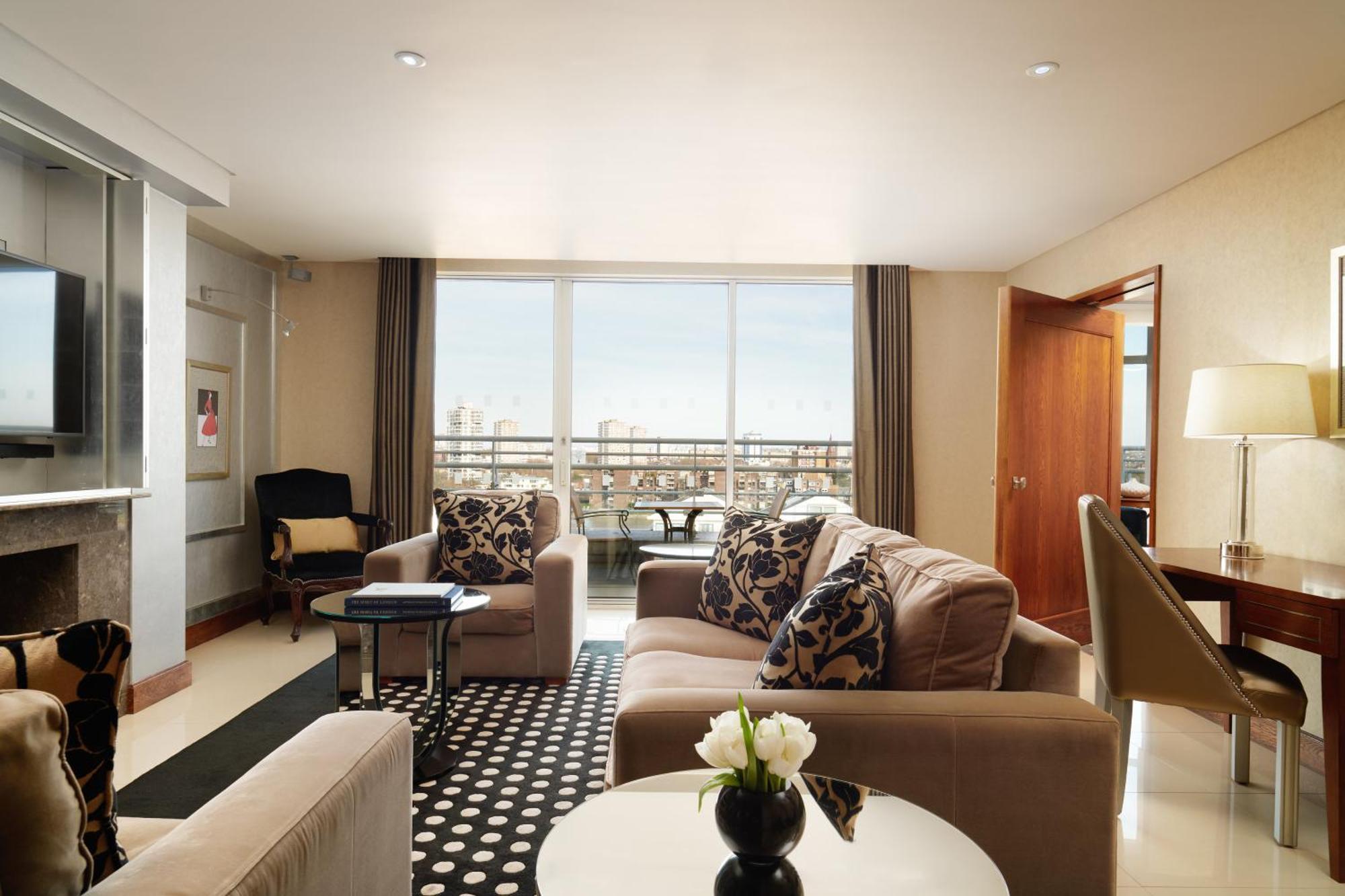 Abingdon & Kensington Penthouse Suite