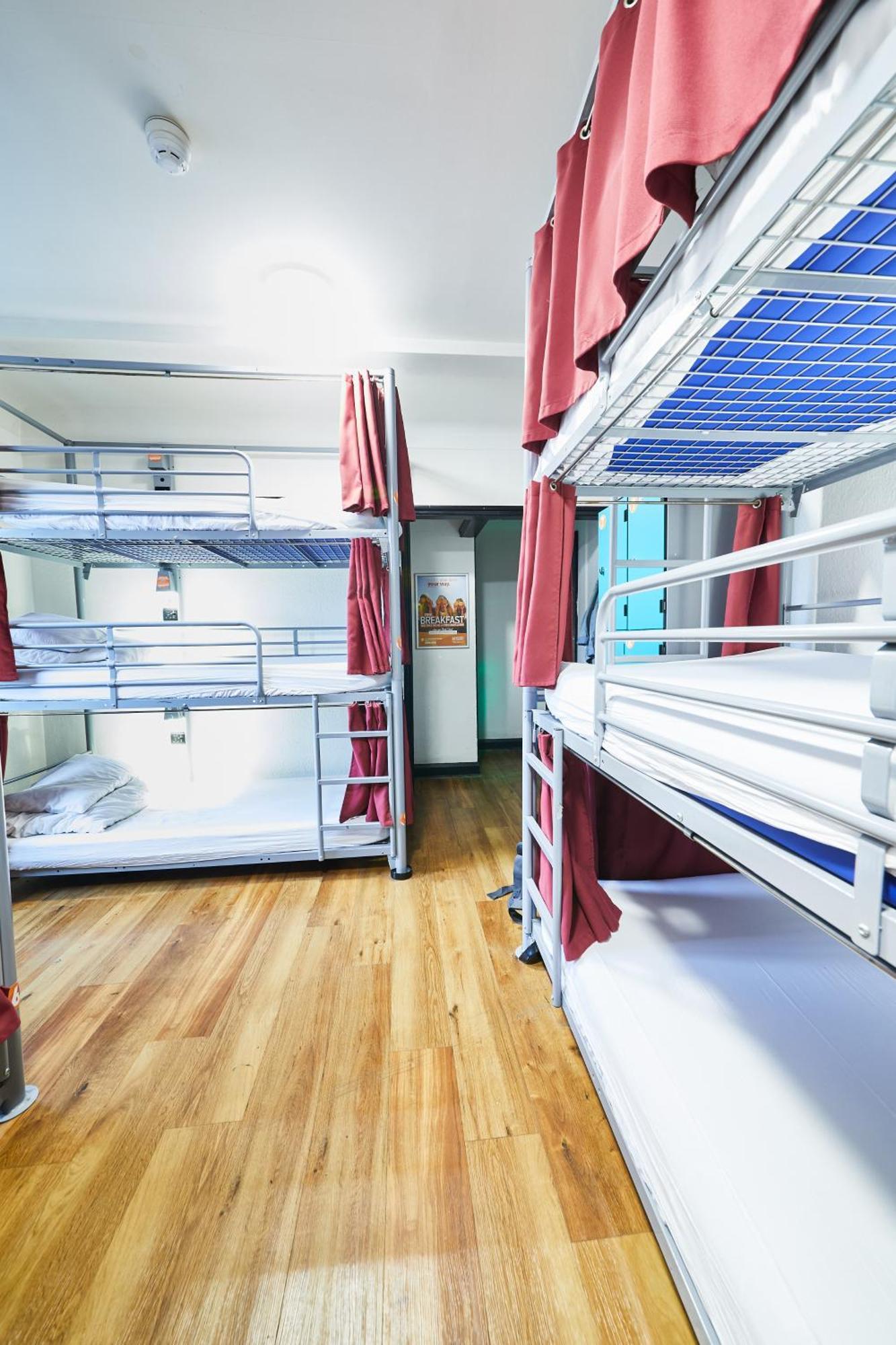 Bett im gemischten Schlafsaal für 9 Personen mit Gemeinschaftsbad