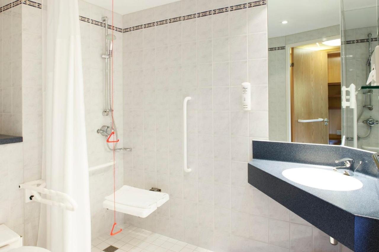 Double Room Hot Accessible