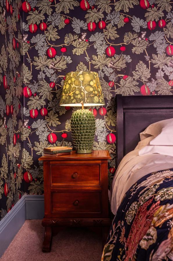 Marvellous Room