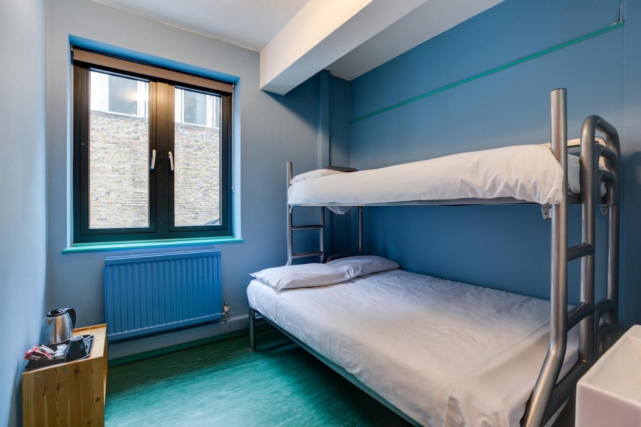Zweibettzimmer mit Gemeinschaftsbad
