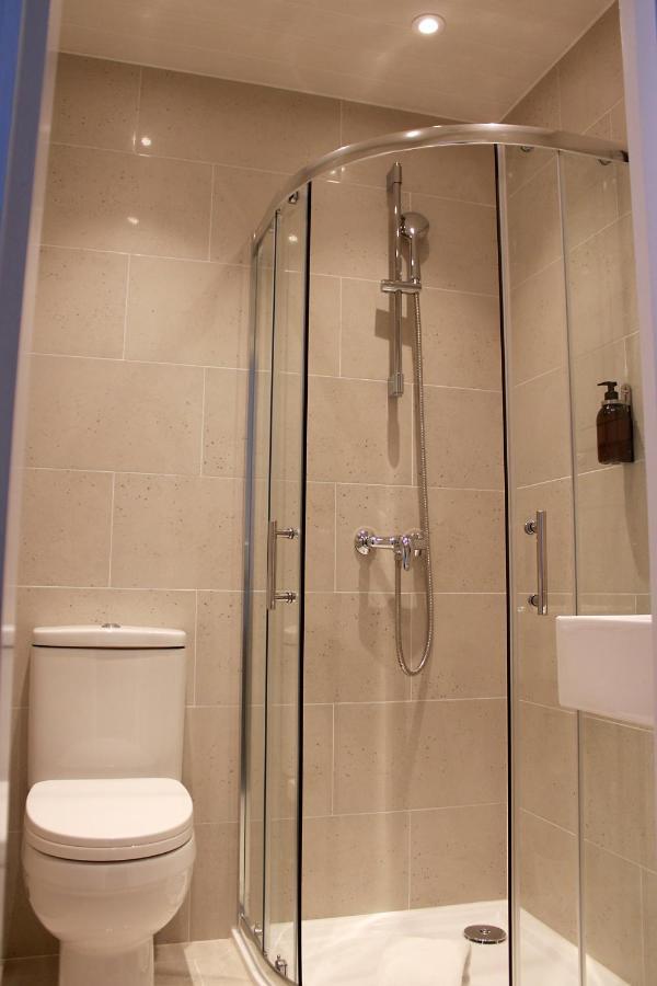 Quarto Quádruplo Superior com Camas em Beliche e de Solteiro