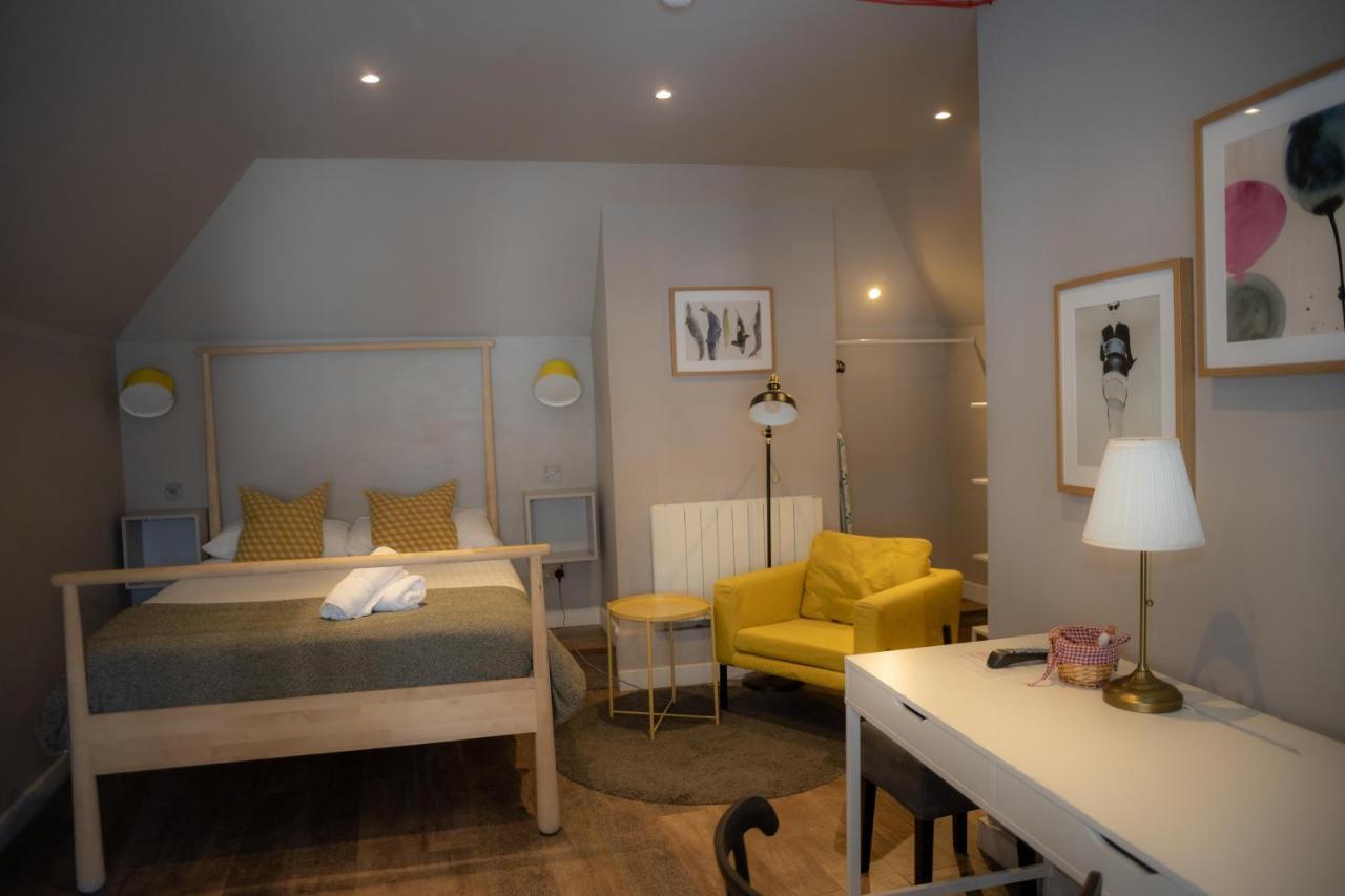 Double Room Private Bathroom