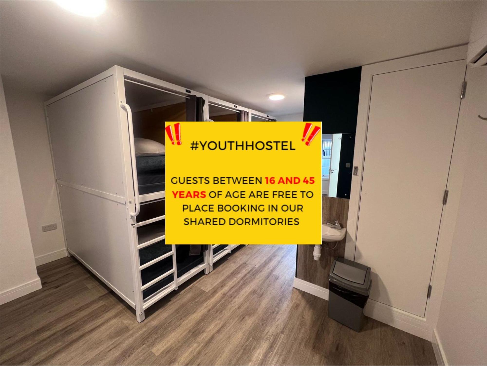 Bunk Bed Mixed Dormitory Room 18-45 Years