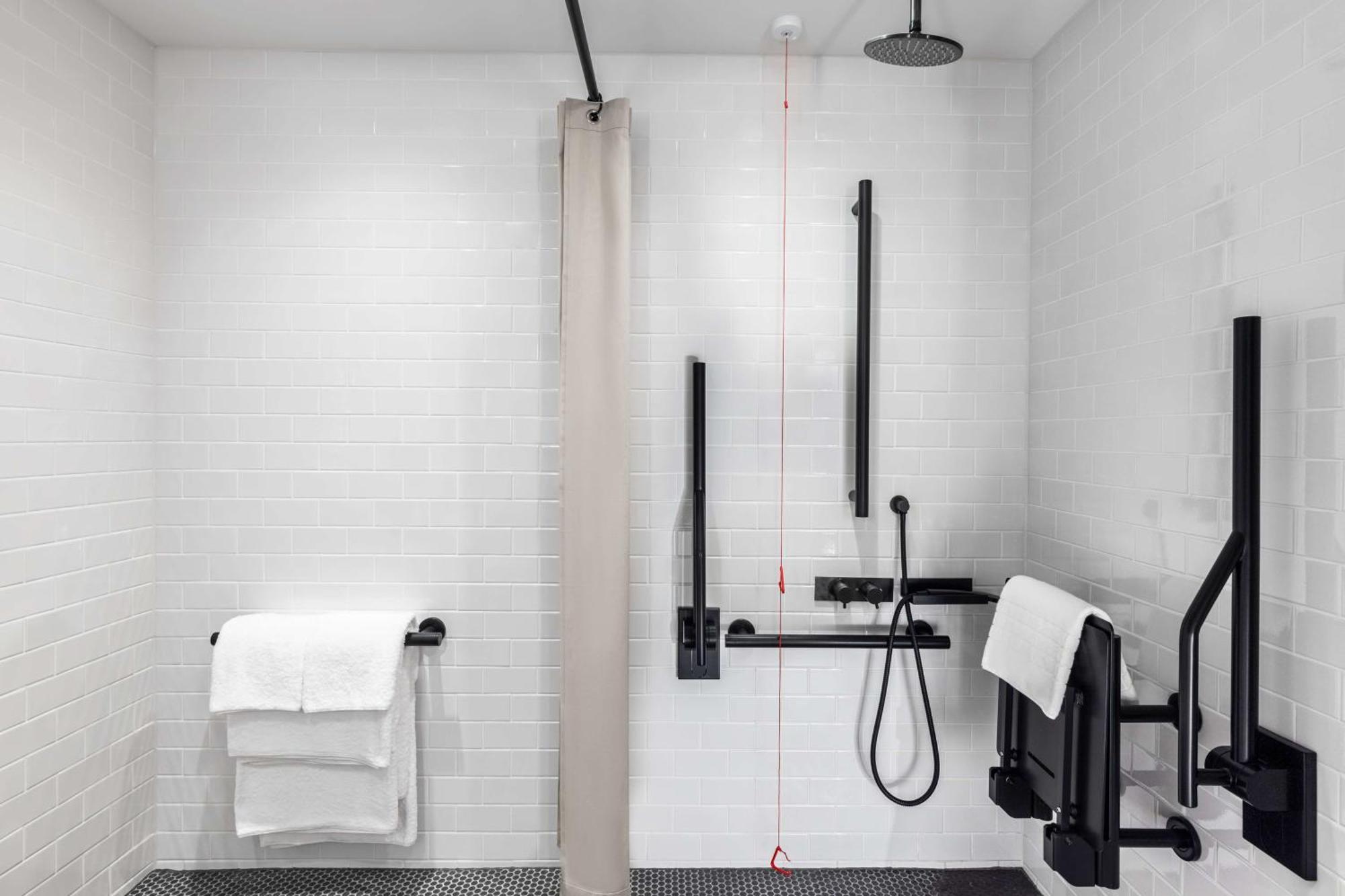 Queen Room Accessible