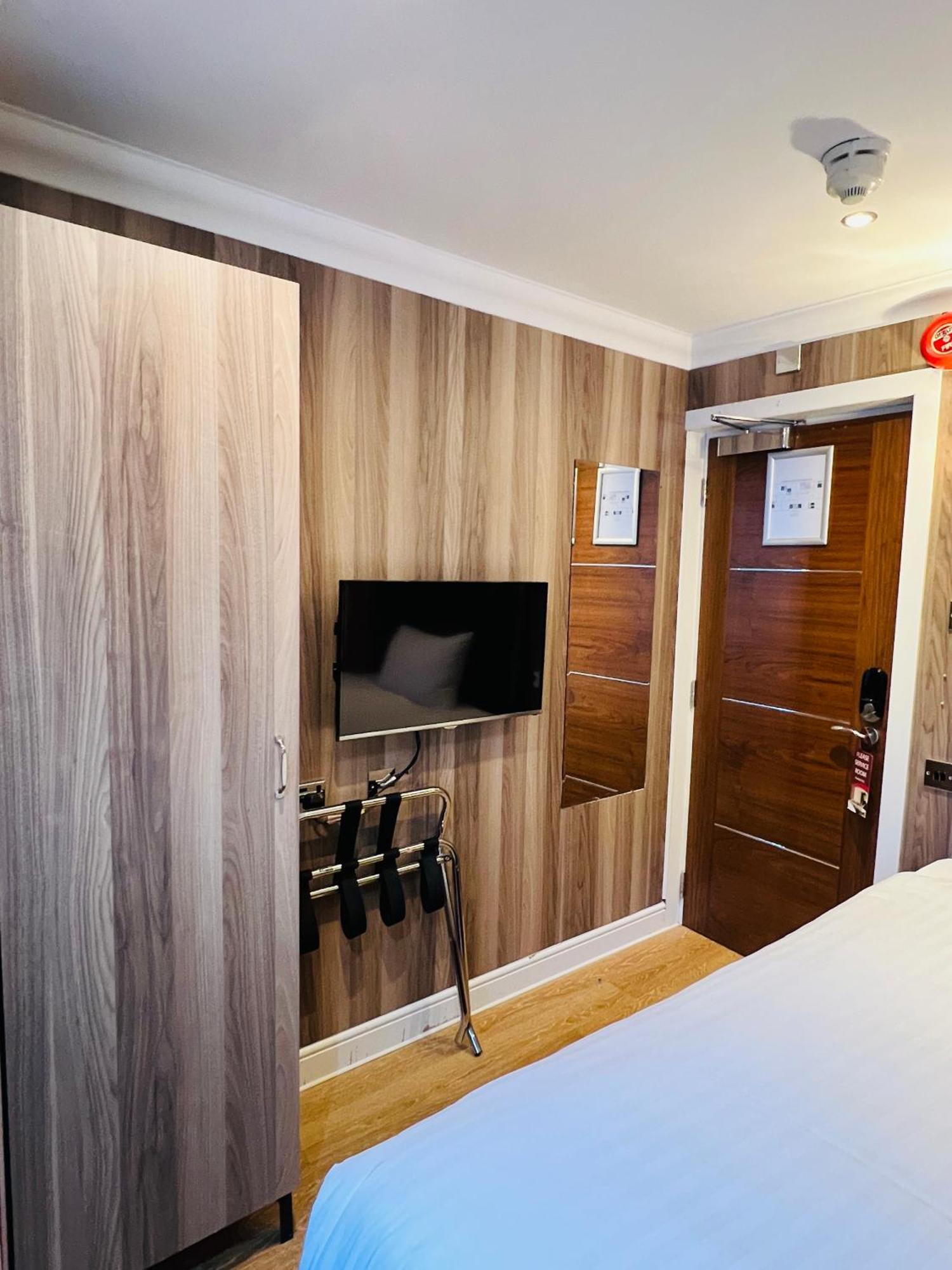 Single Room,1565535802:JPEG