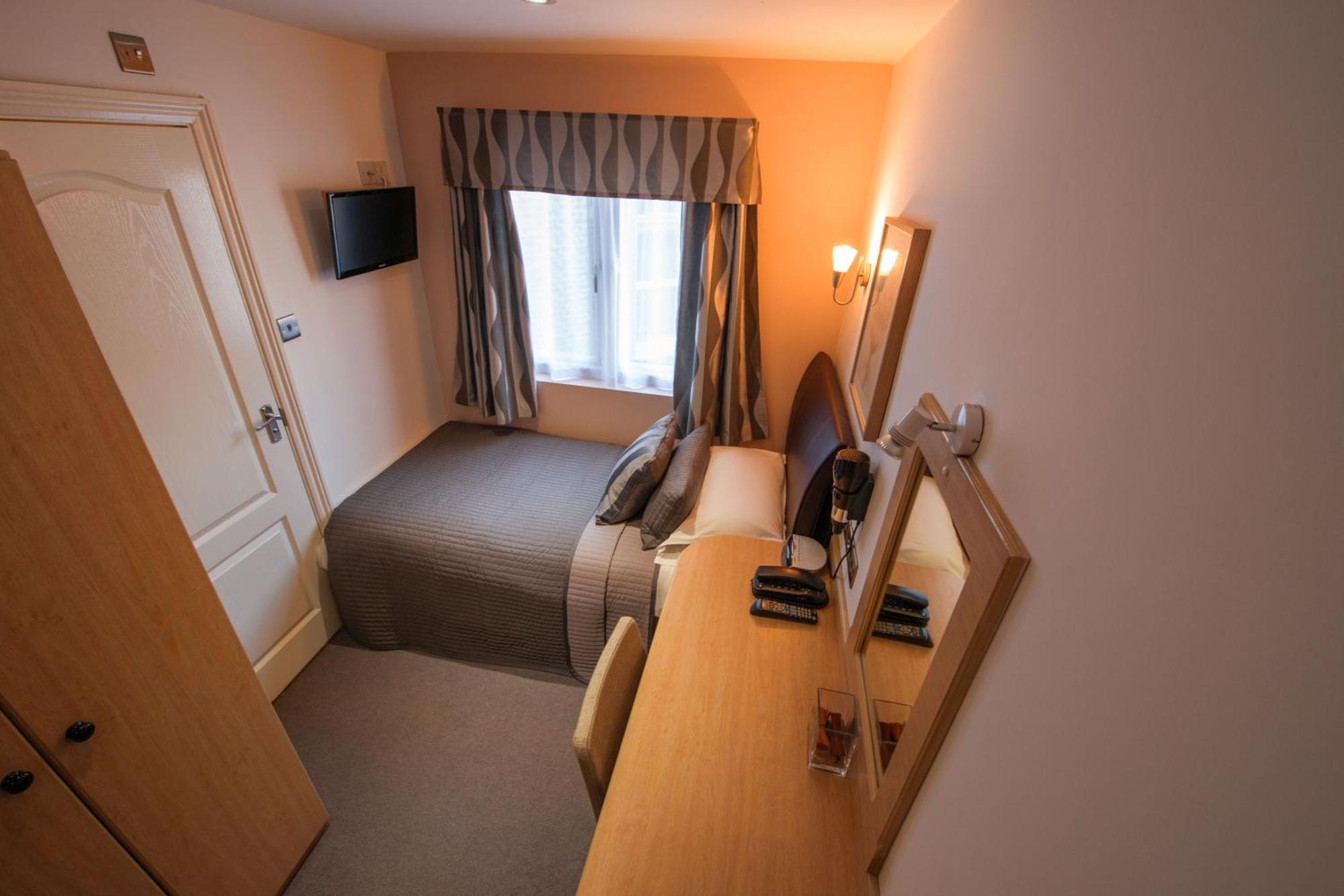 Superior Single Room