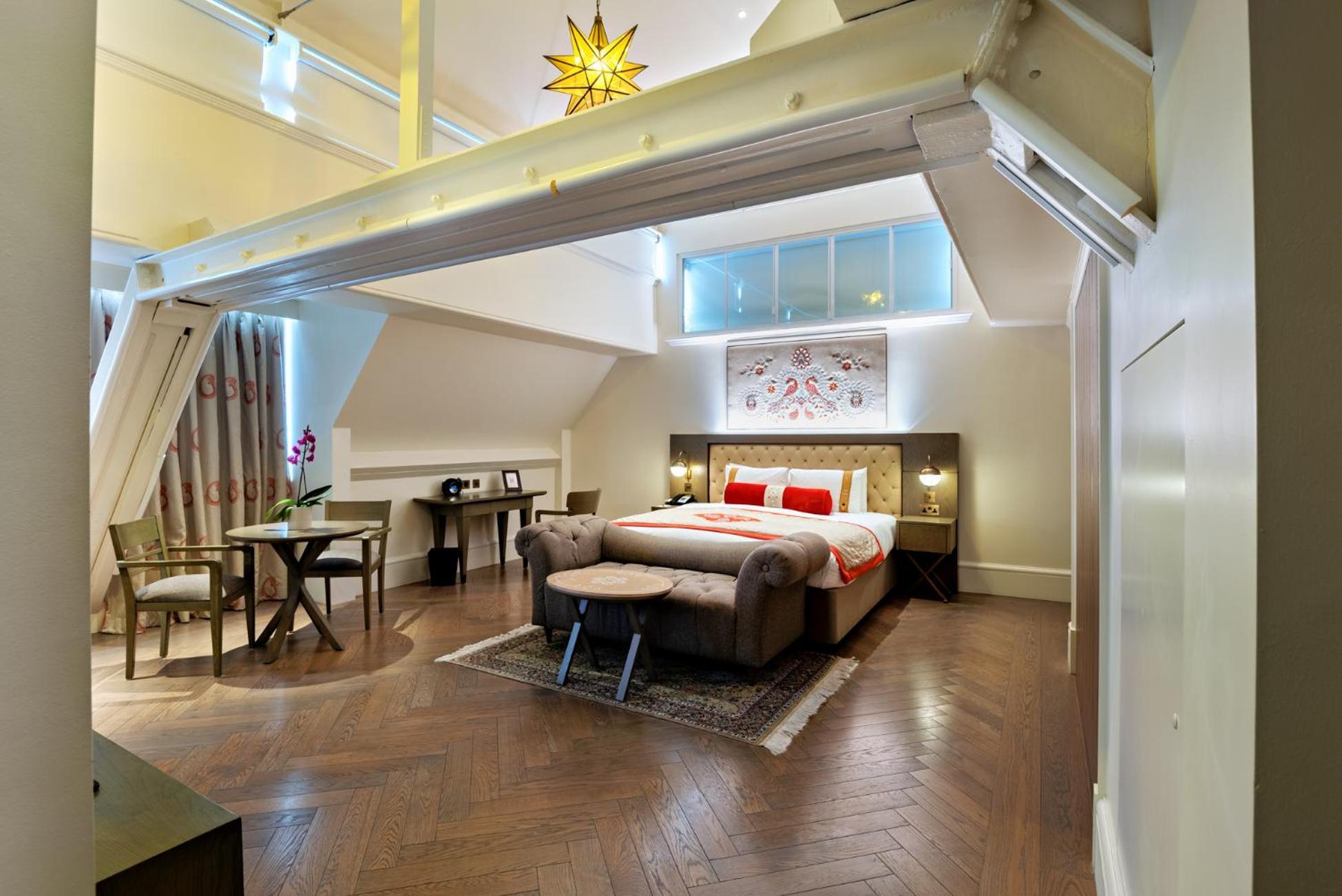 Lalit Suite