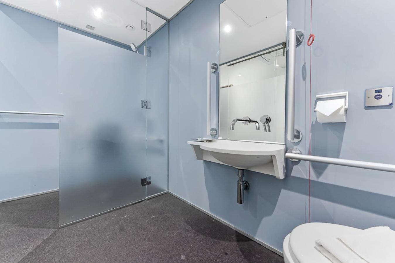Quarto Duplo - Acesso para Hóspedes com Mobilidade Reduzida (Sem Janela)