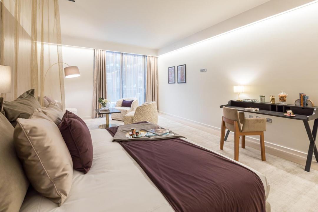 Suíte com Cama King-size e Varanda