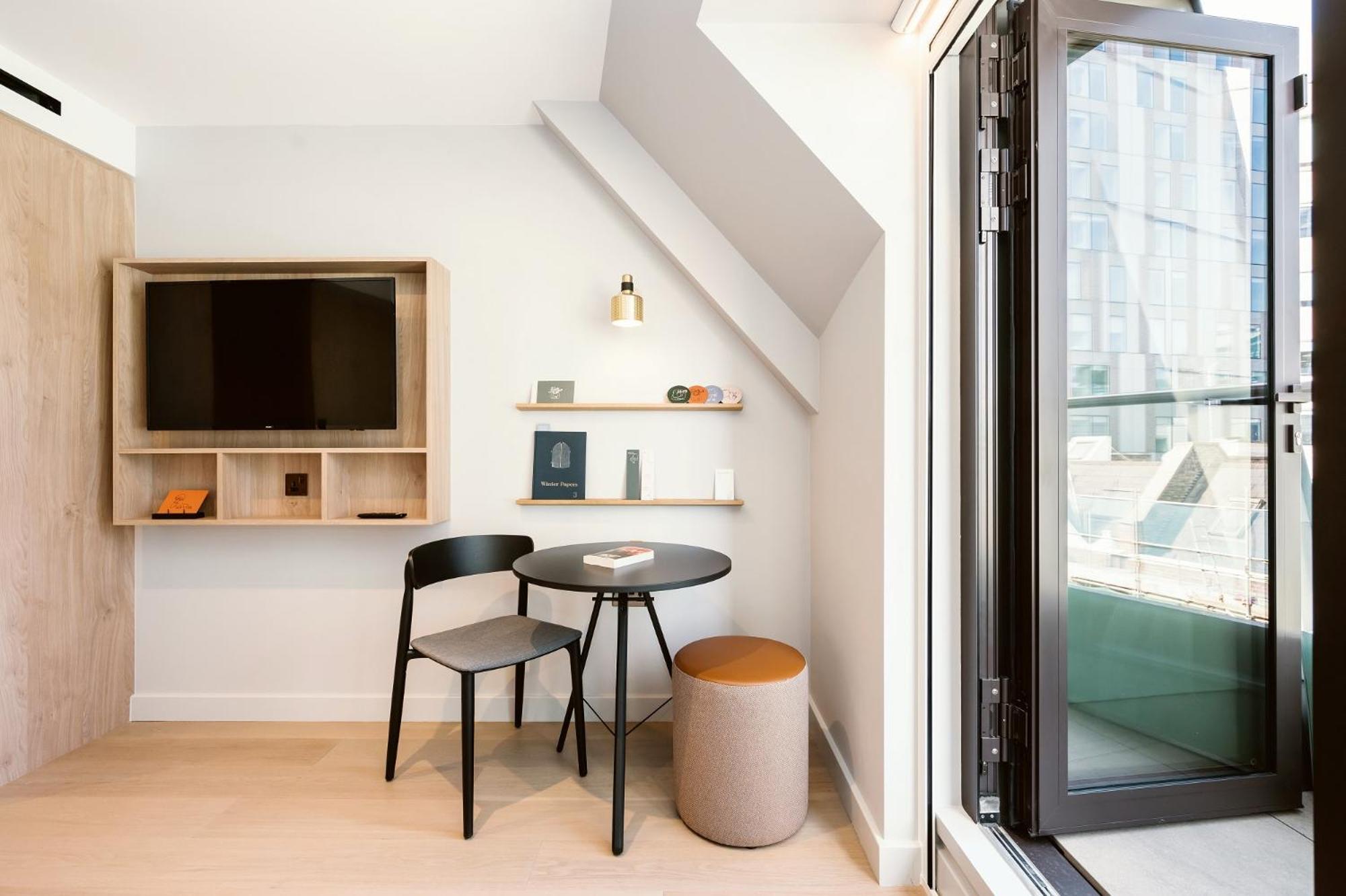 Studio Balcony