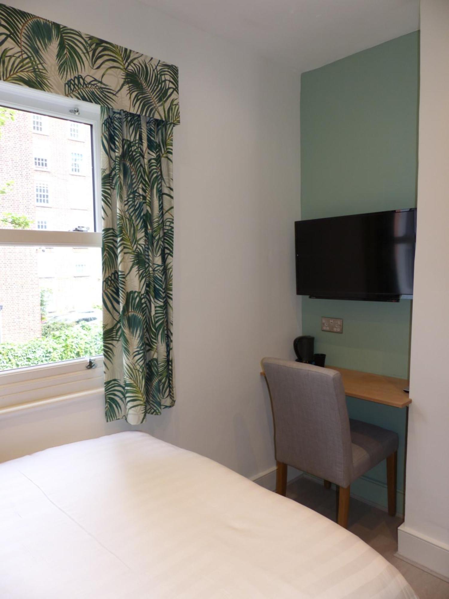 Deluxe Single Room
