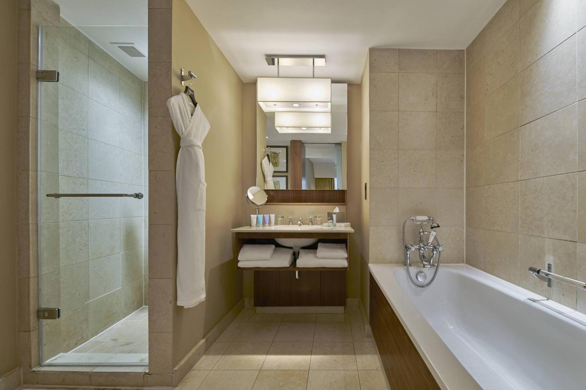 Luxury Guest room 1 Queen