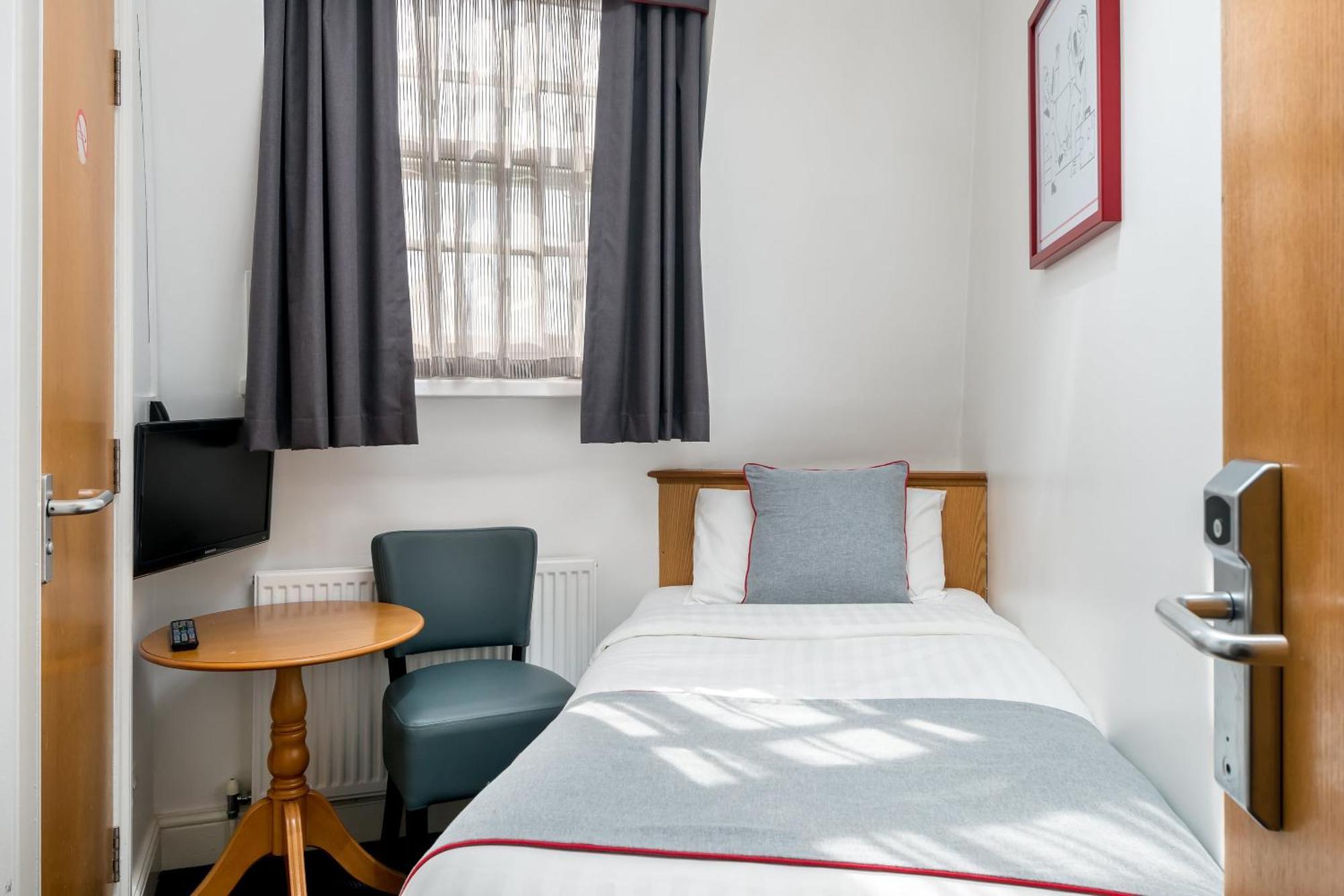 Quarto Individual Standard