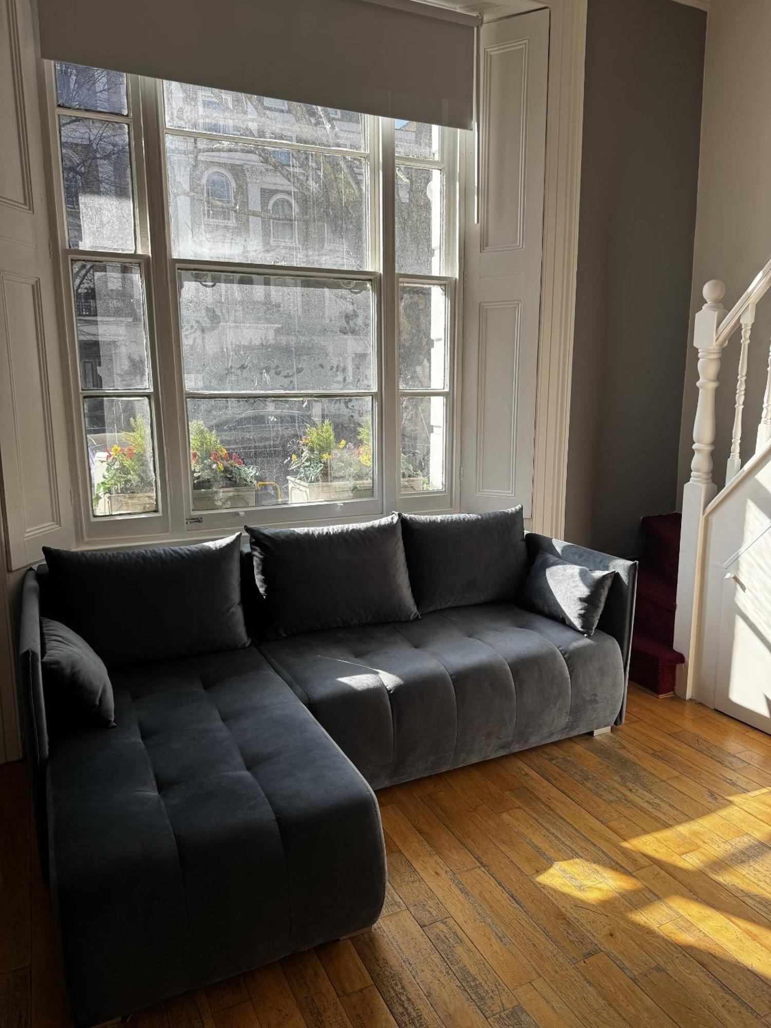 Studio - Split Level
