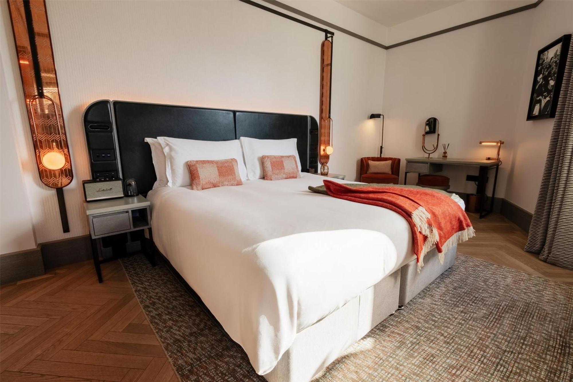 Quarto King Superior de Canto