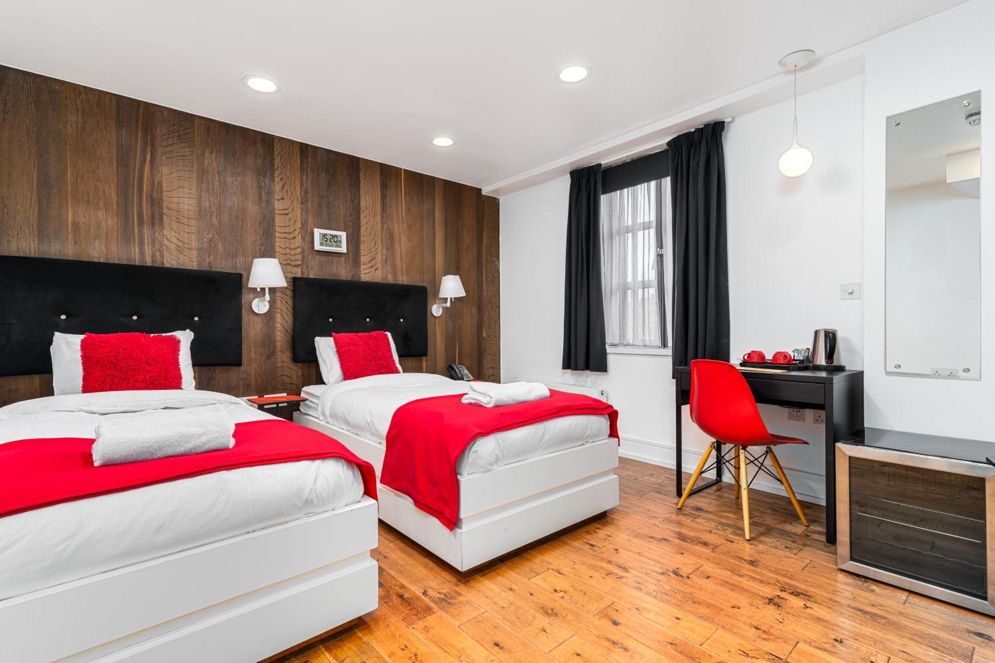 Deluxe Twin Room