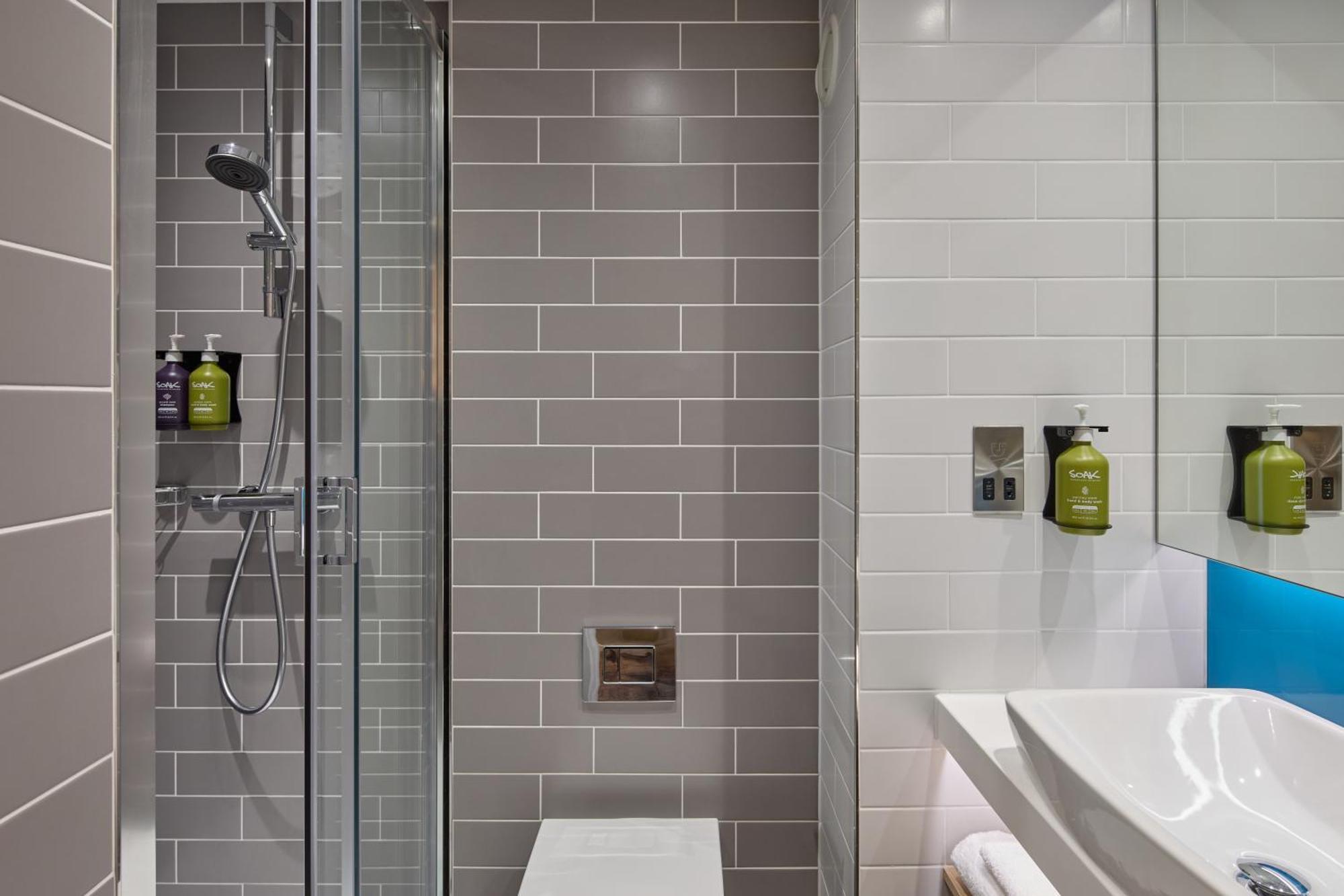 Standard Double Room - Windowless with Free Hot Breakfast