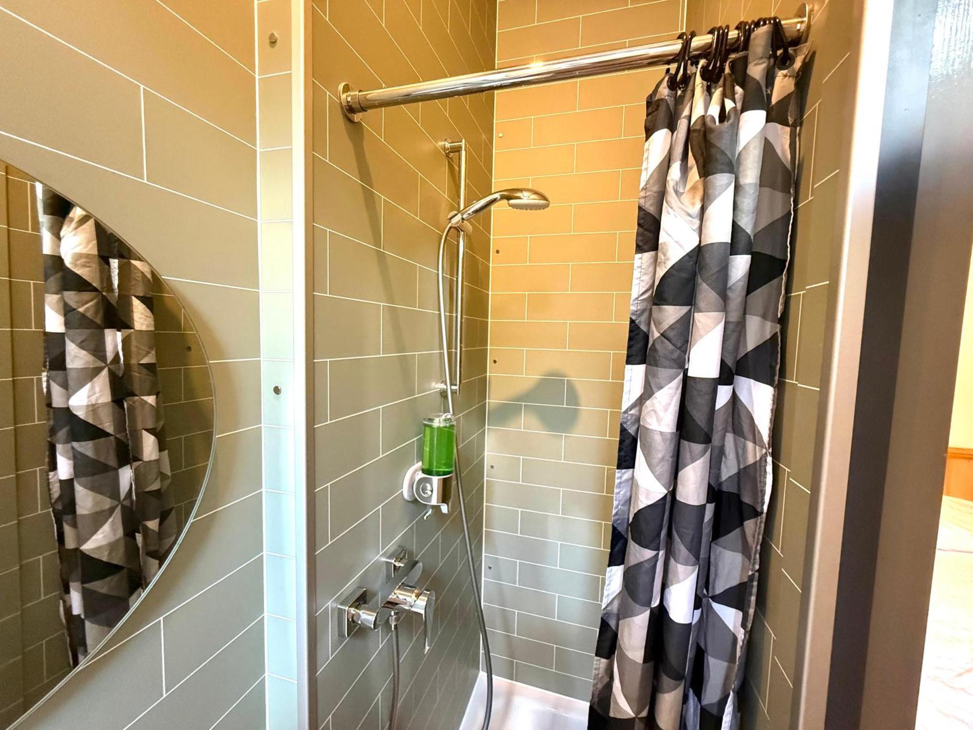 Superior Tweepersoonskamer met Eigen Badkamer