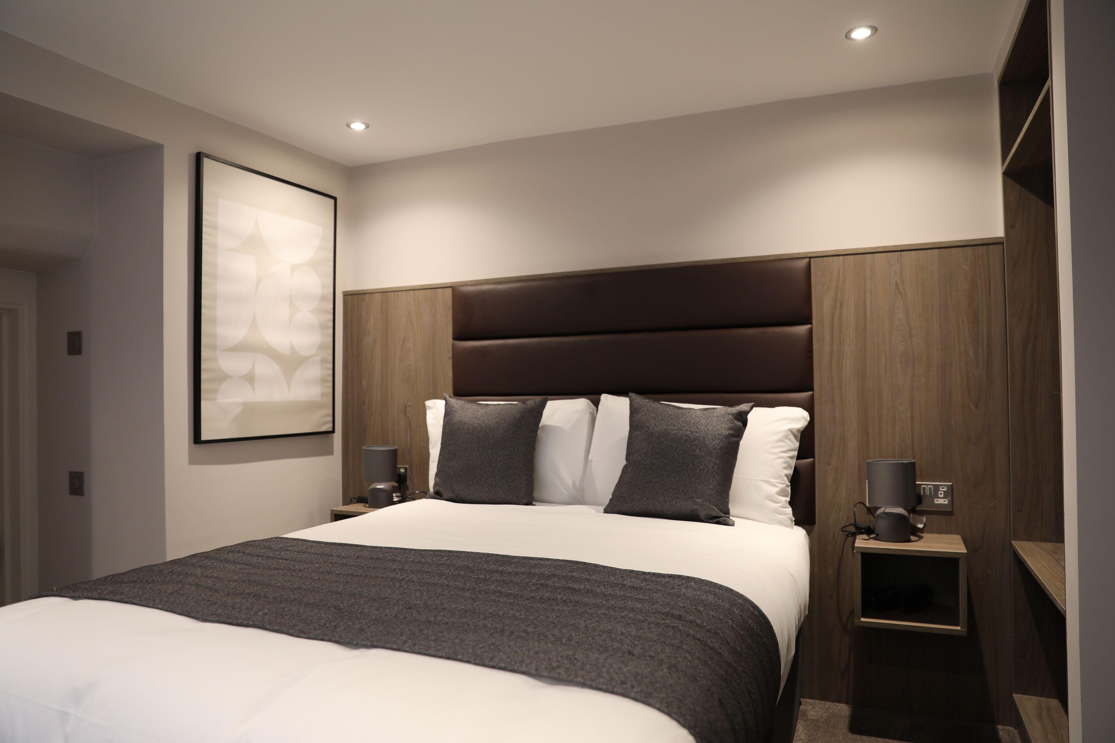 Budget Double Room Lower Ground Floor
