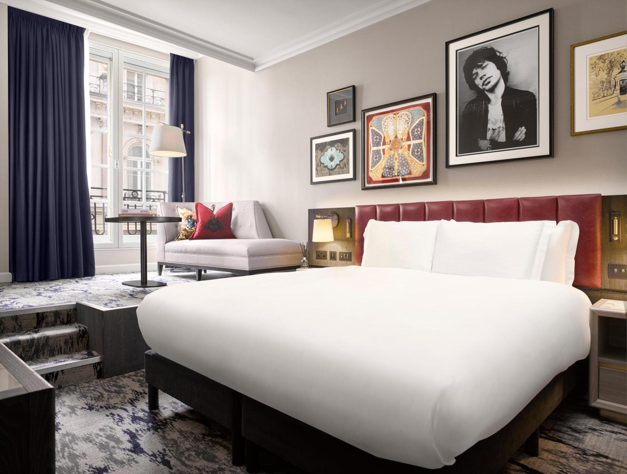 St James Kamer met Kingsize Bed