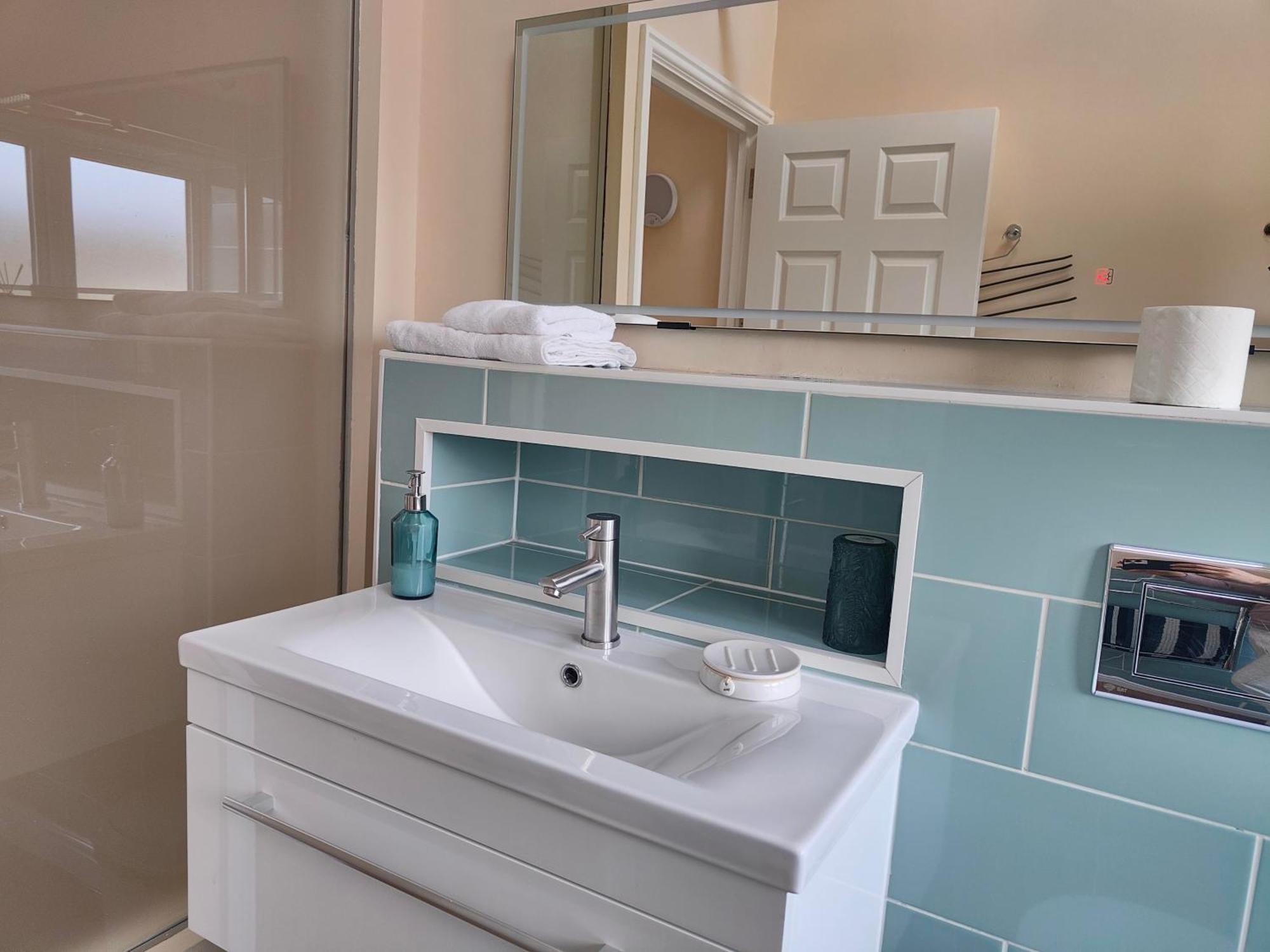 Single Room Bathroom