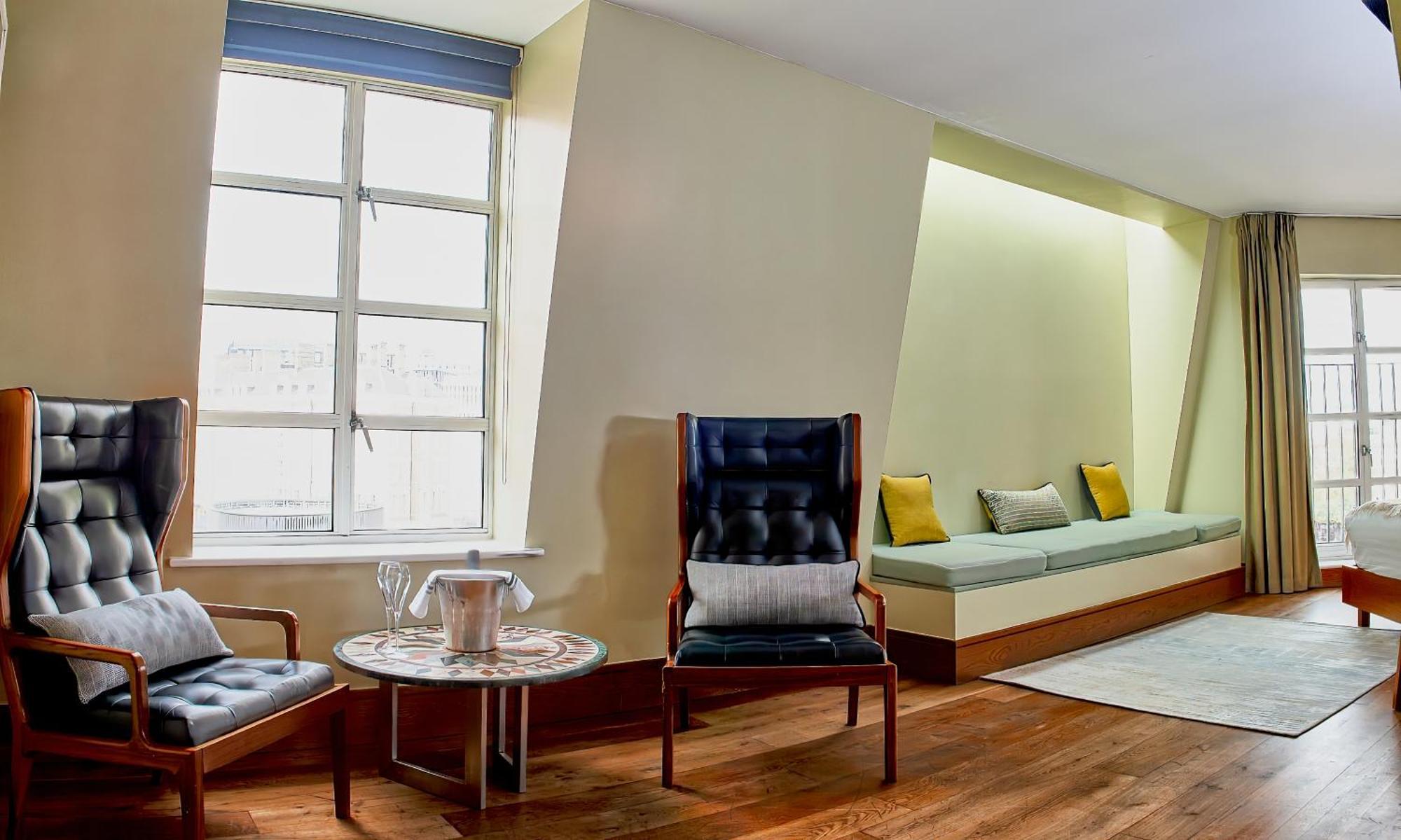 Megaro XL Rooms