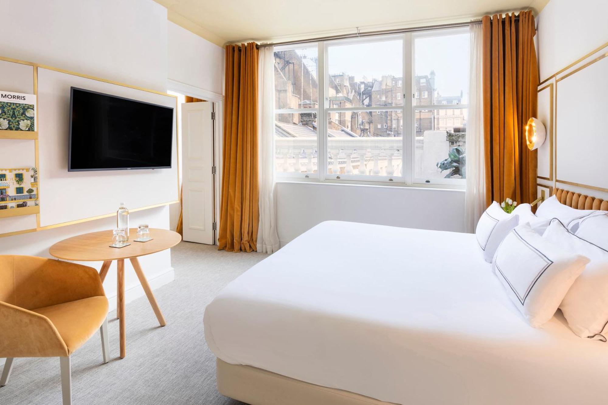 Honeysuckle Suite