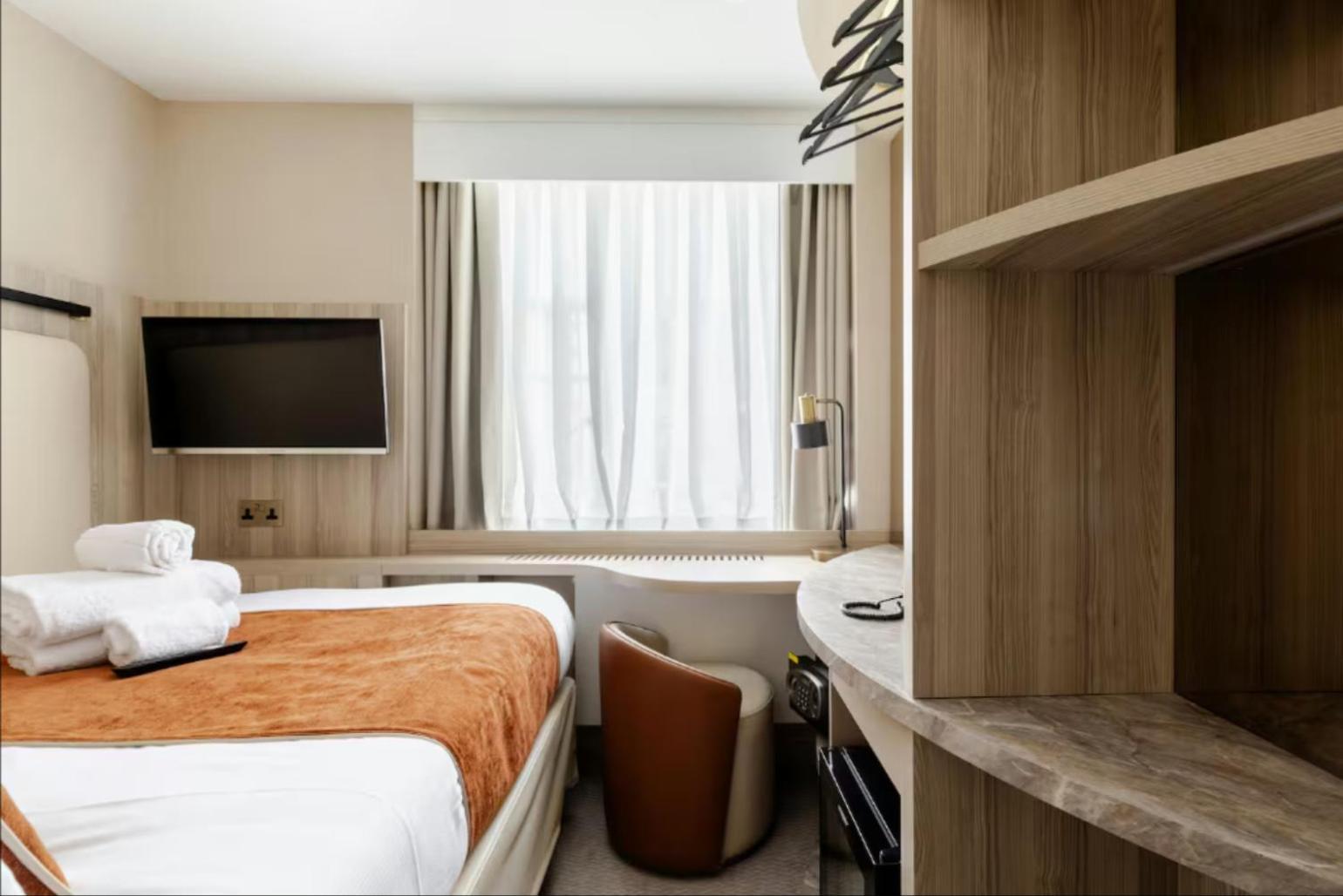 Single Room