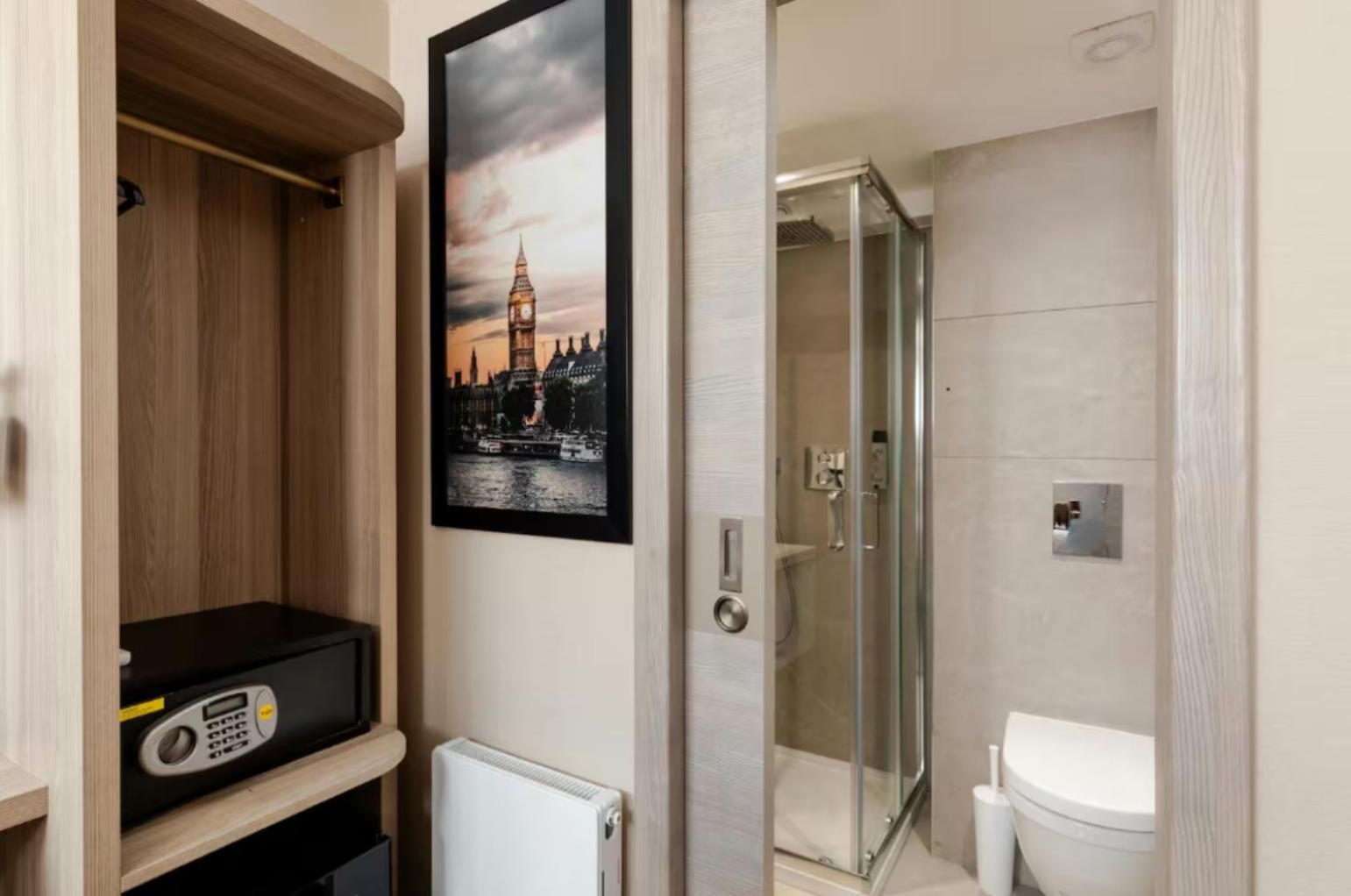 Economy Single Room