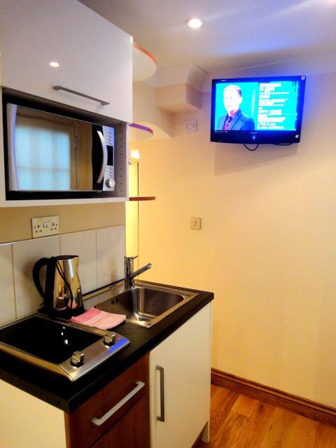 Single Studio