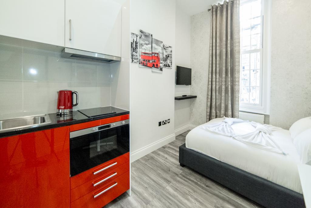 Superior Studio (2 Adults),323054119:JPEG