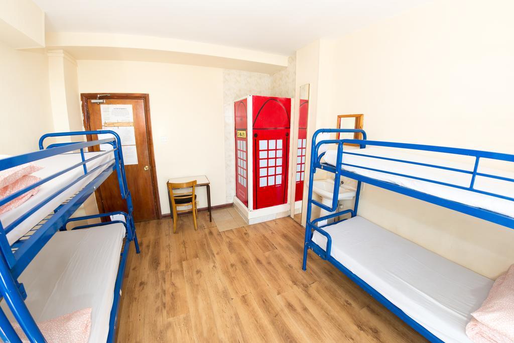 Bed 4-Bed Female Dormitory Room