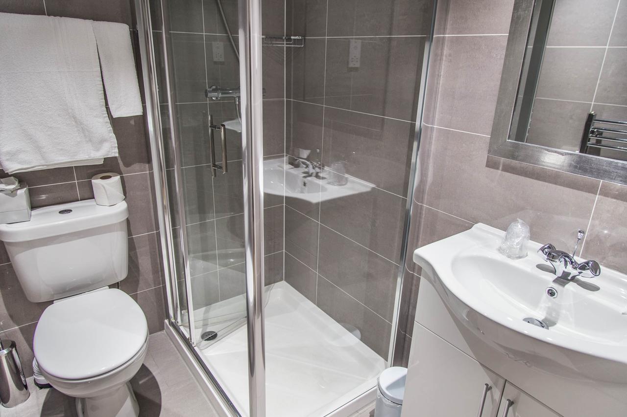 Single Room Private Bathroom