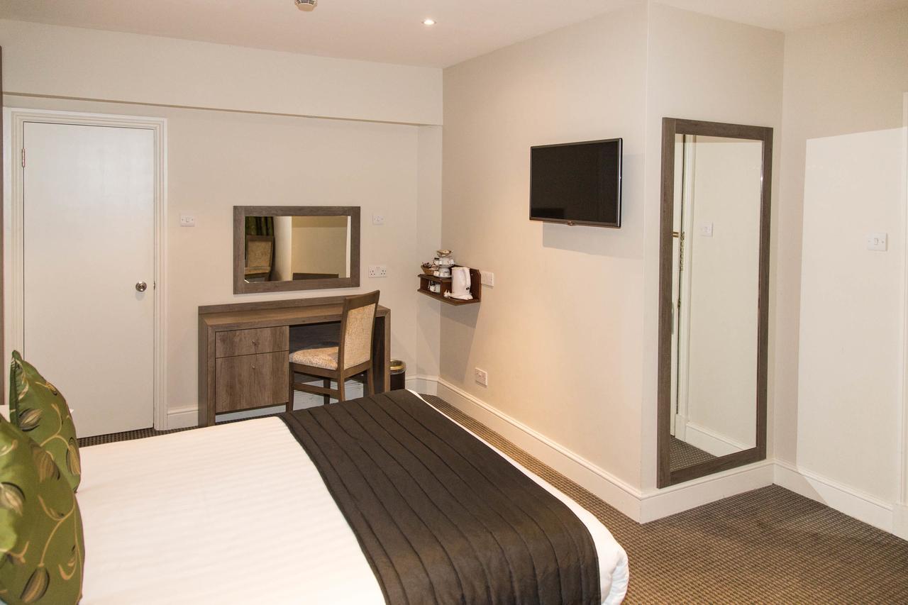 Double Room Private Bathroom