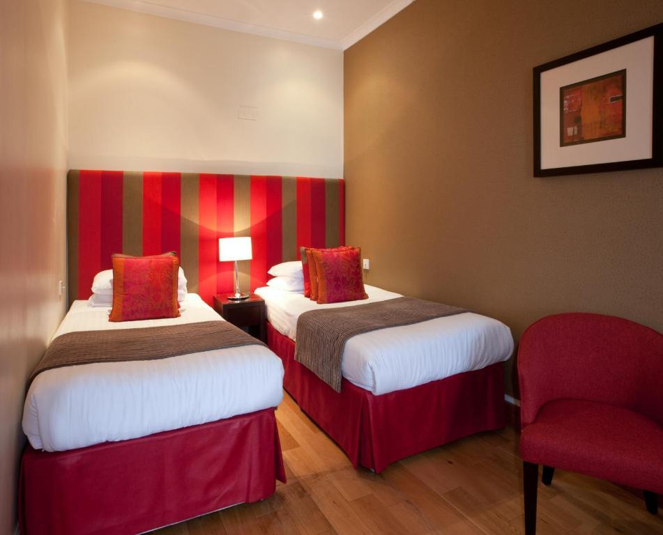 Standard Twin Room