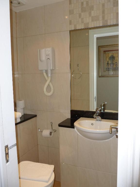 Single Room,110204616:JPEG