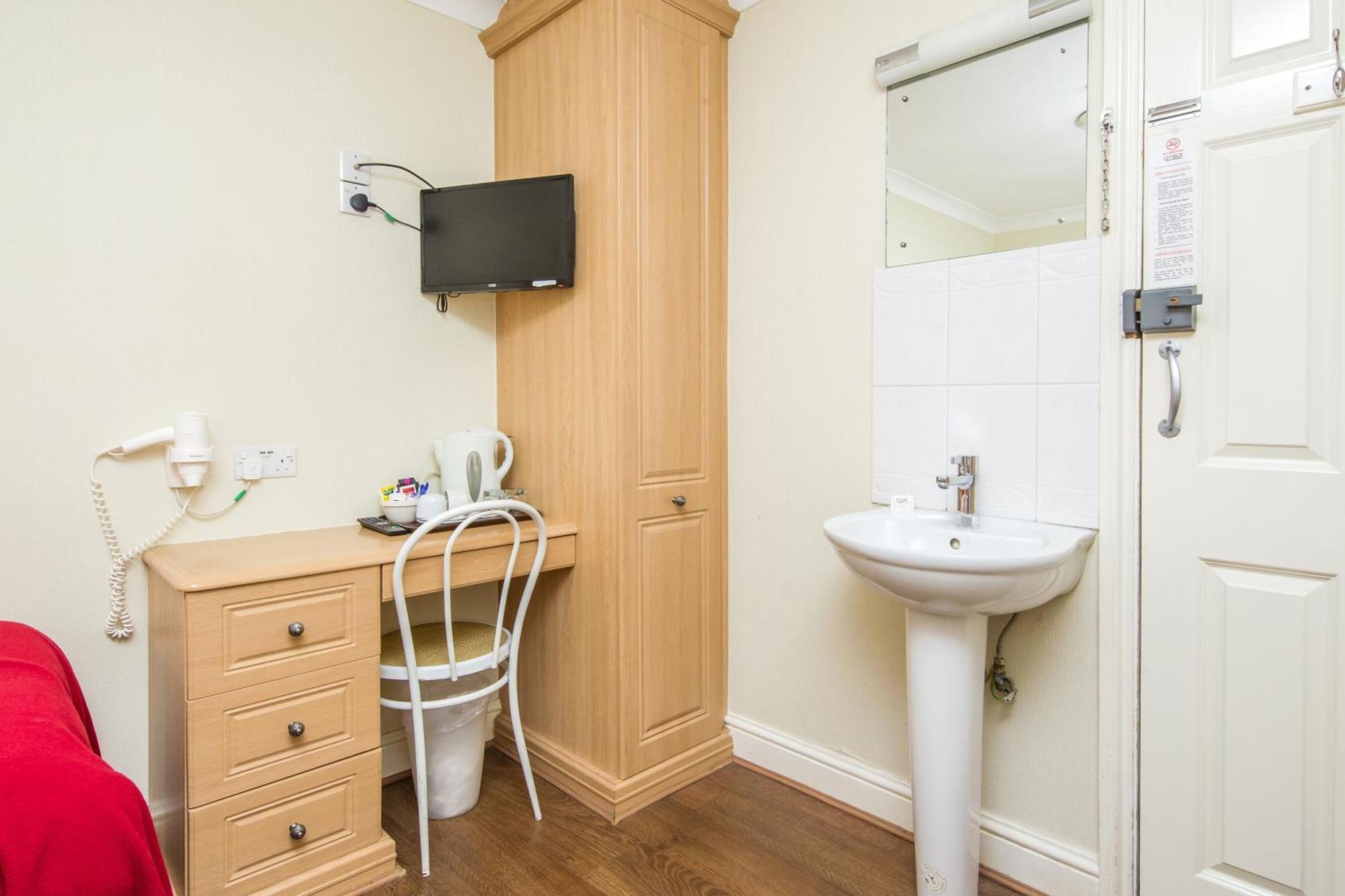 Habitación Triple con baño privado
