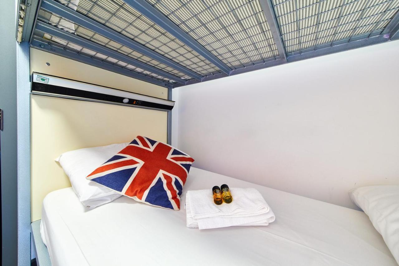 Private 2 Bunk Room with Private Bathroom